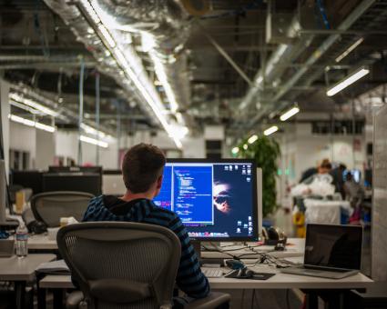 Дайджест для разработчиков: про машинное обучение, результаты опроса Stack Overflow и WhatsApp