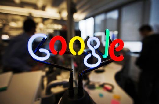 В Google разработали измеряющие вес владельца кроссовки